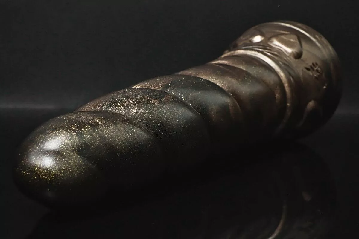 Scored this beautiful L/M Mystic in a Black/Bronze marble with gold flek (rouge)😍. It’s certainly not the Easter marble with purple and lyre green base of my dreams but lovely nonetheless! Scored this beautiful L/M Mystic in a Black/Bronze marble with gold flek (rouge)😍. It’s certainly not the Easter marble with purple and lyre green base of my dreams but lovely nonetheless!