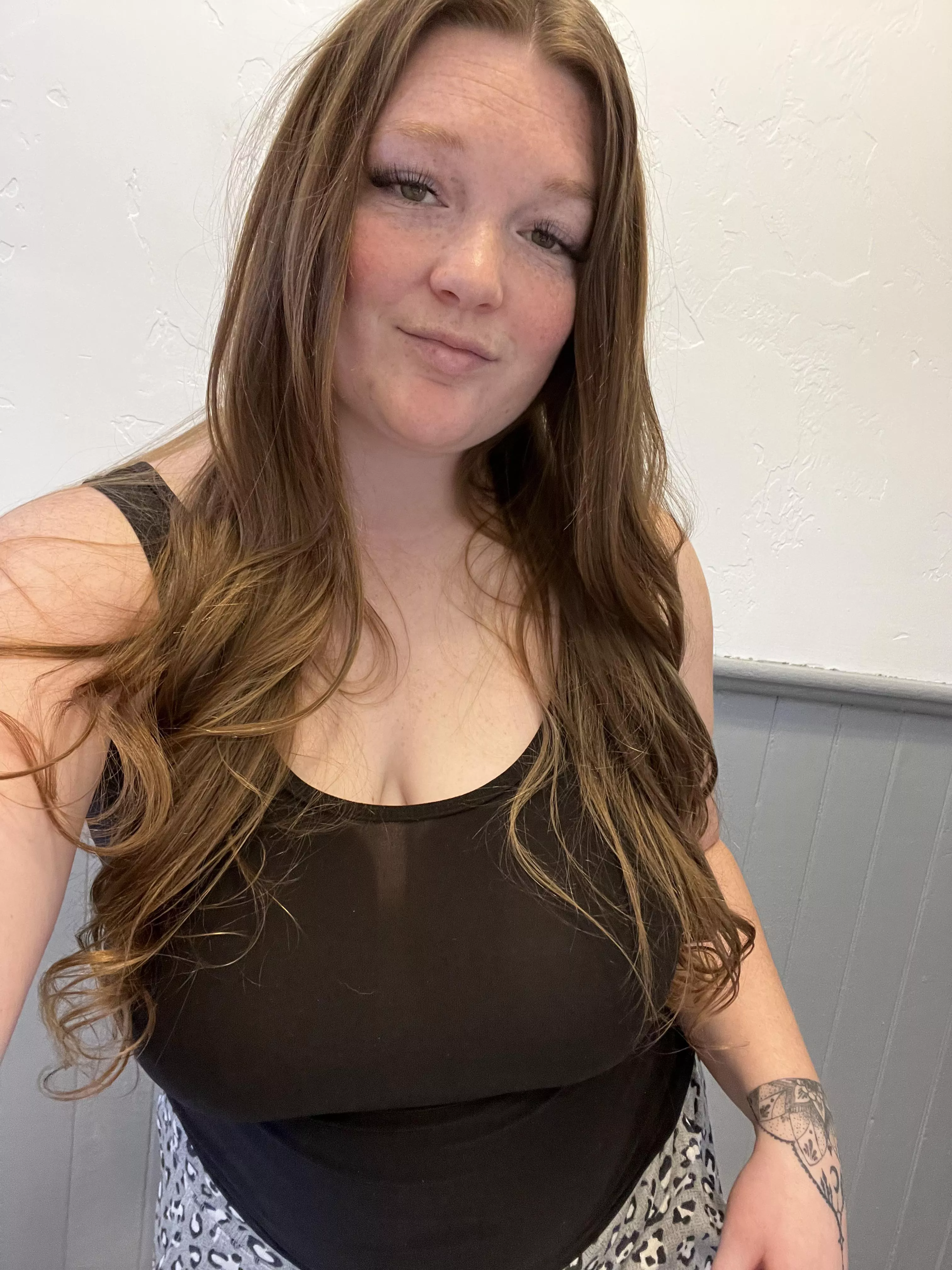 See through tank top 😏