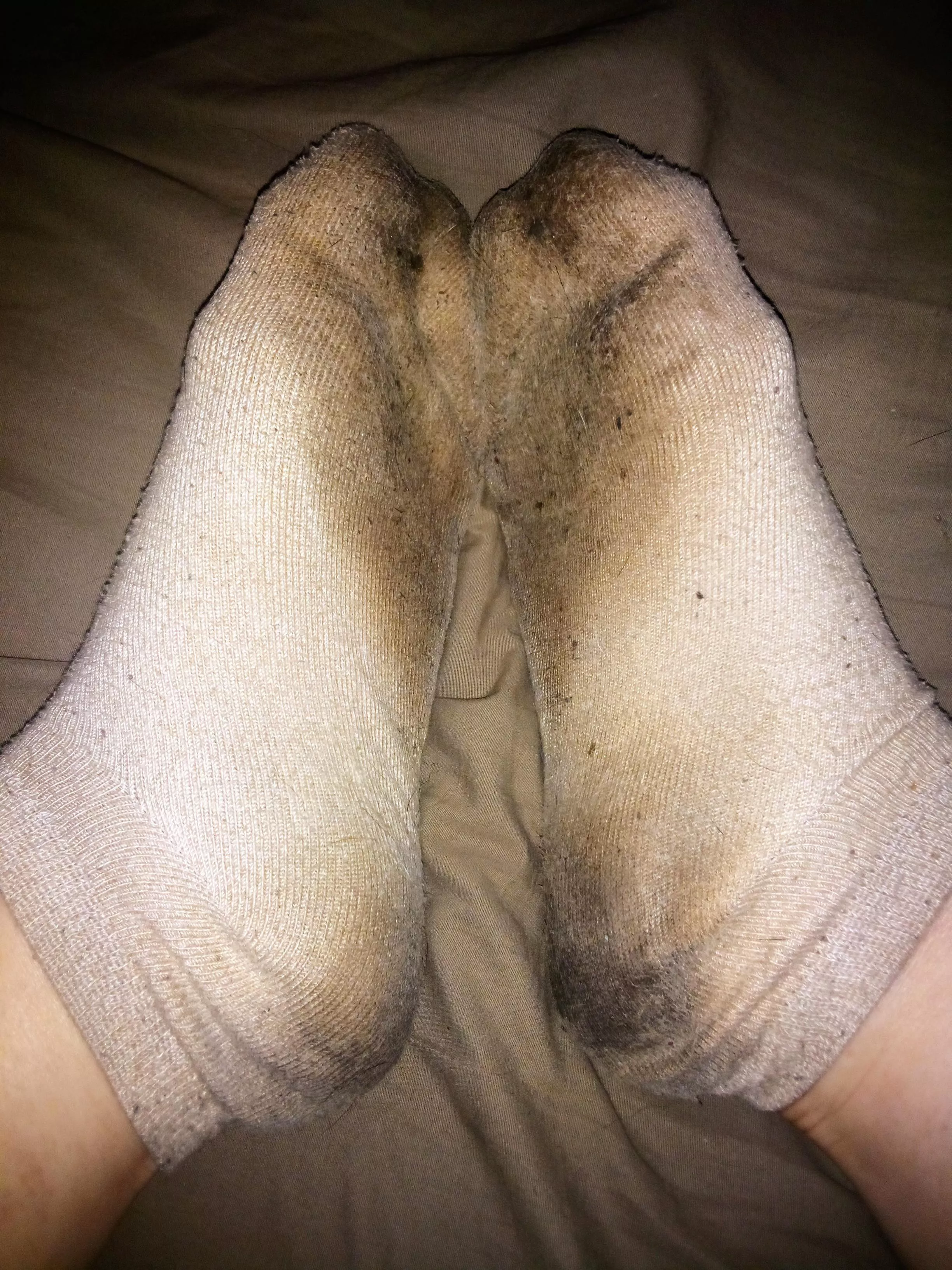 [Selling] 7 day worn farm work socks! Who wants to bury their face in these? 😈💋