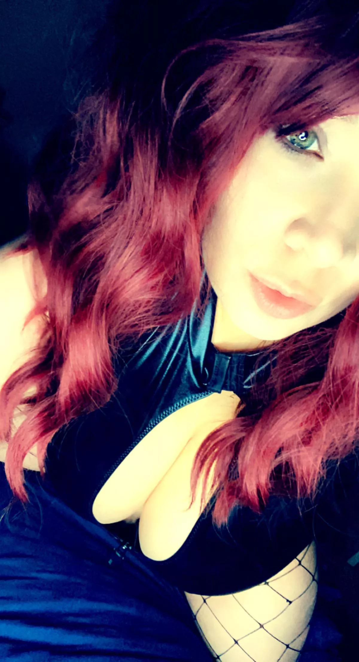 [selling] Come join my premium snap. One off payment via cashapp/PayPal. TONS of pre made content on sign up then almost daily lives/chat. I promise you won’t regret it 😉