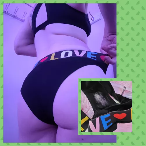 [SELLING] creamy LOVE milf panties 😈 cum sniff what Ginger bush is all about 🔥🍑 [us] [nsfw] menu pinned