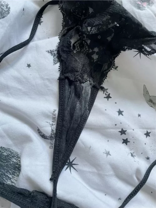 [Selling] [UK] 🖤 Yesterdays Panties 🖤 Get them before they go in the wash! Can be worn an extra 24 hours! 🖤 Fet Friendly . Add ons available and International Shipping available 🖤 [Pty] DM or Kik Deeply_Taken