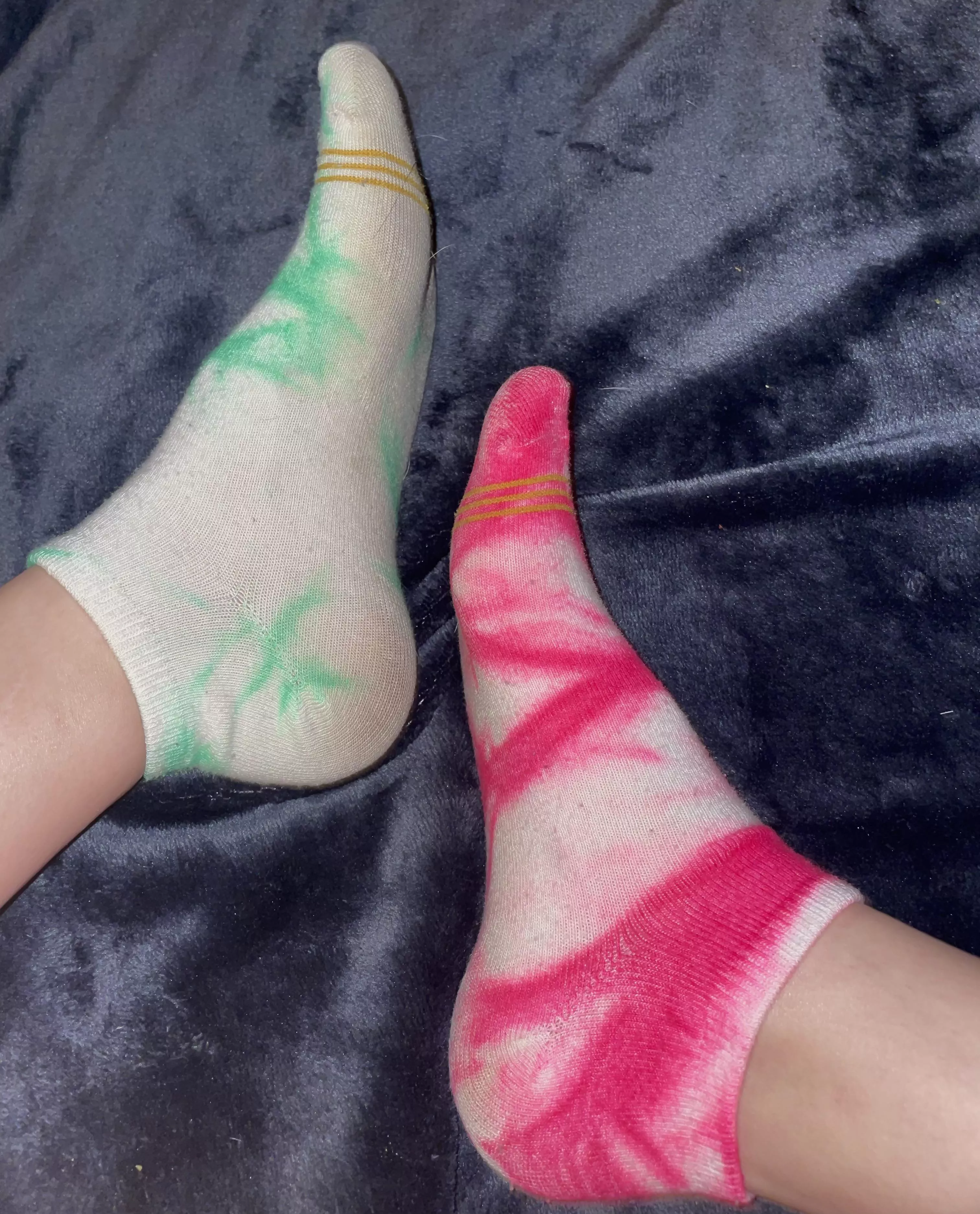 [selling] [us] my pink and green mismatched socks!! aren’t they the best?🤩