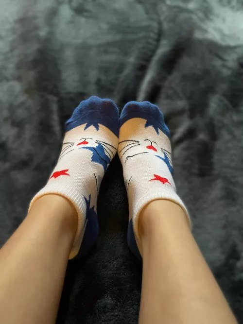 [Selling] [US] what do you think of my cute but dangerously stinky kitty socks?😻🧦