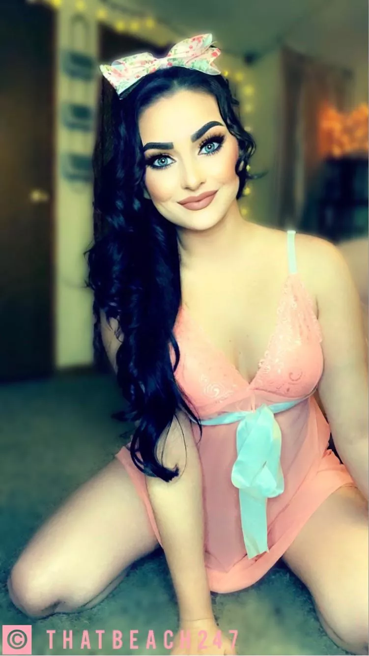 [Selling] 🌸 Wearables 🌸 Pics/Vids 🌸 Feet Content 🌸 Sexting 🌸 Pussy Pops 🌸 GFE 🌸 Vials 🌸 LJ Baked Goods 🌸 Fet-Friendly & more 🌸 Check me out! 🌸