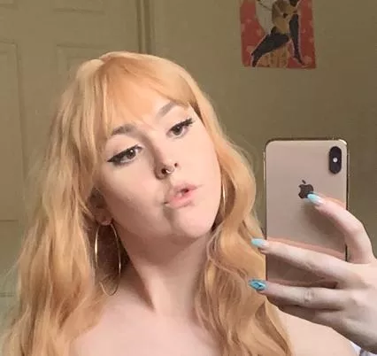 [Selling][US] It's crazy to think that after all these years, I still have these panties! Who wants to take this ruined thong away from me? 🤤💦