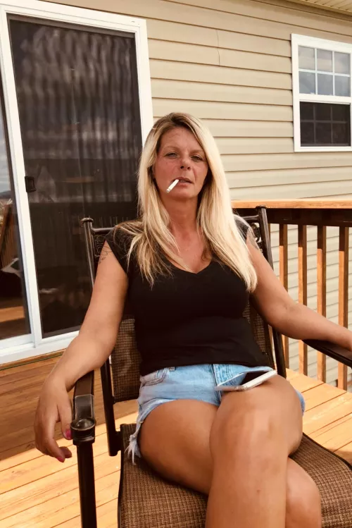 Sexy Smoker 💋 - Original Content (just curious has anyone jacked off to my pics?)