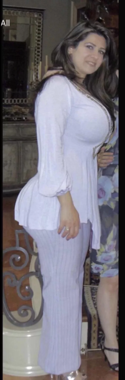 She needs thick loads