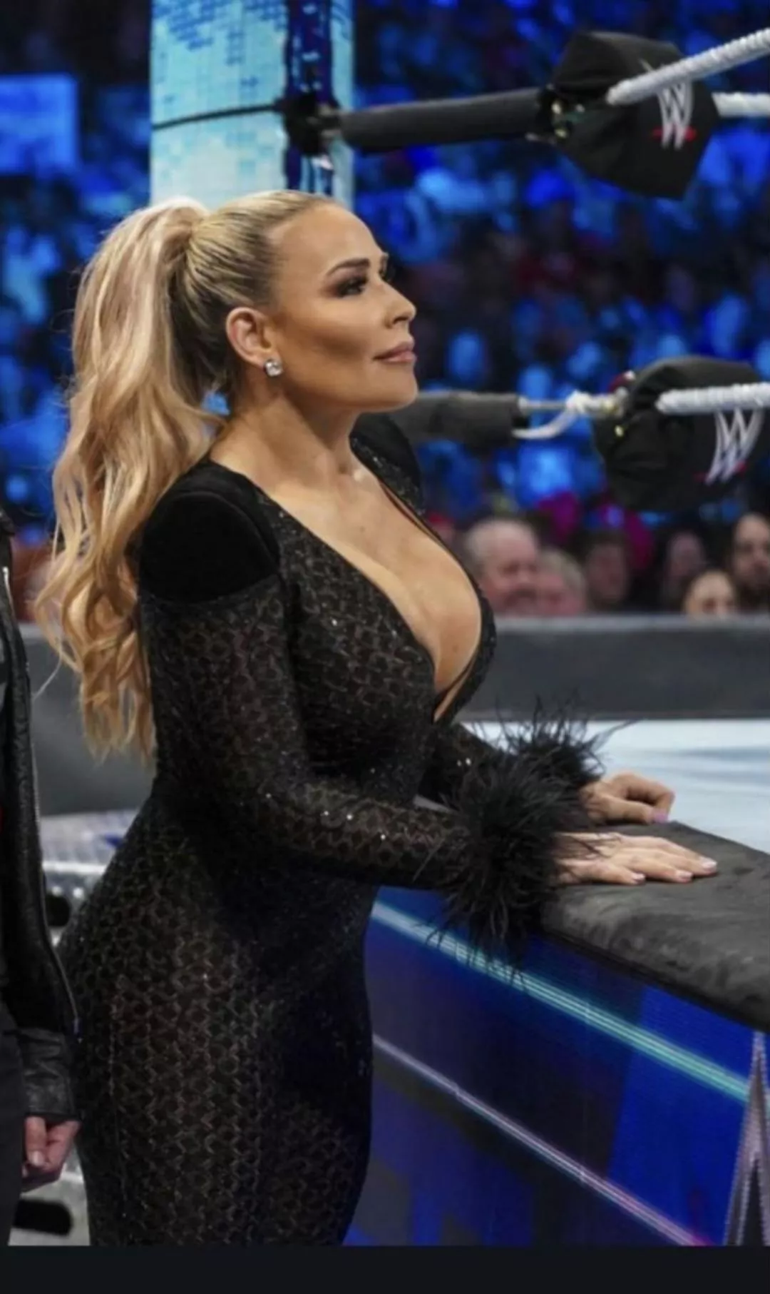 she's at it again 🎈🎈