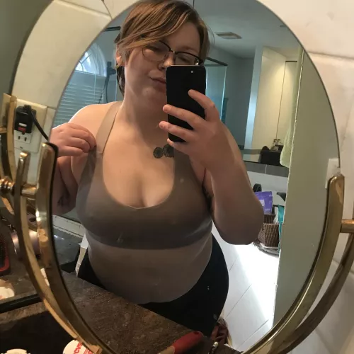 Short hair and big tits 😇✨