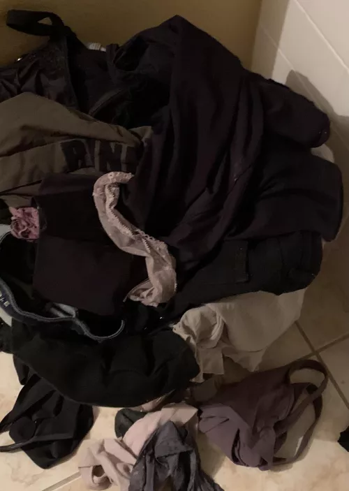 Sister dirty laundry. So many dirty panties 🤤 feels like heaven