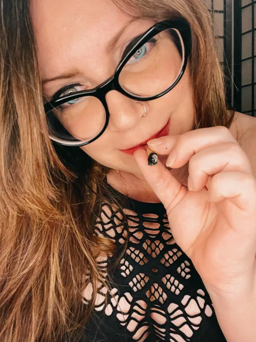 “Smoke weed every day” - Snoop Dogg