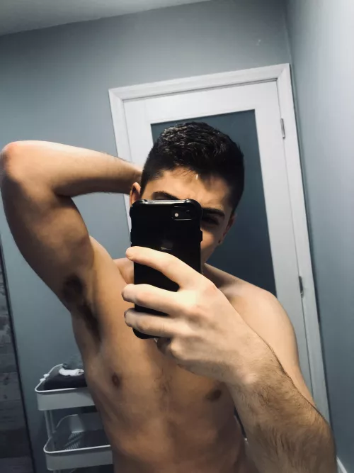 Sniff (24 years old)