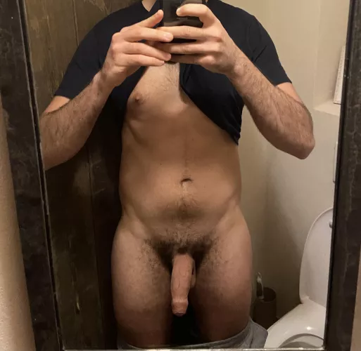 Someone deepthroat me please😫