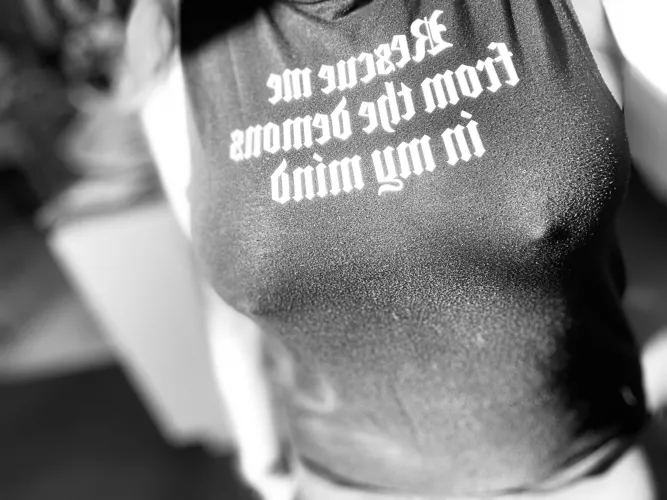 Someone noticed today that I was braless 🤣