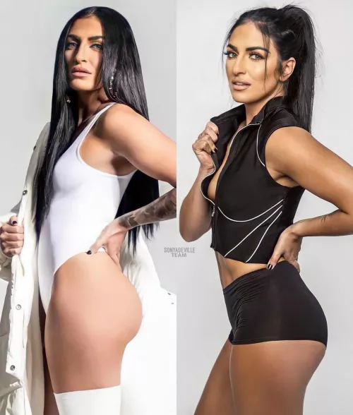 Sonya Deville