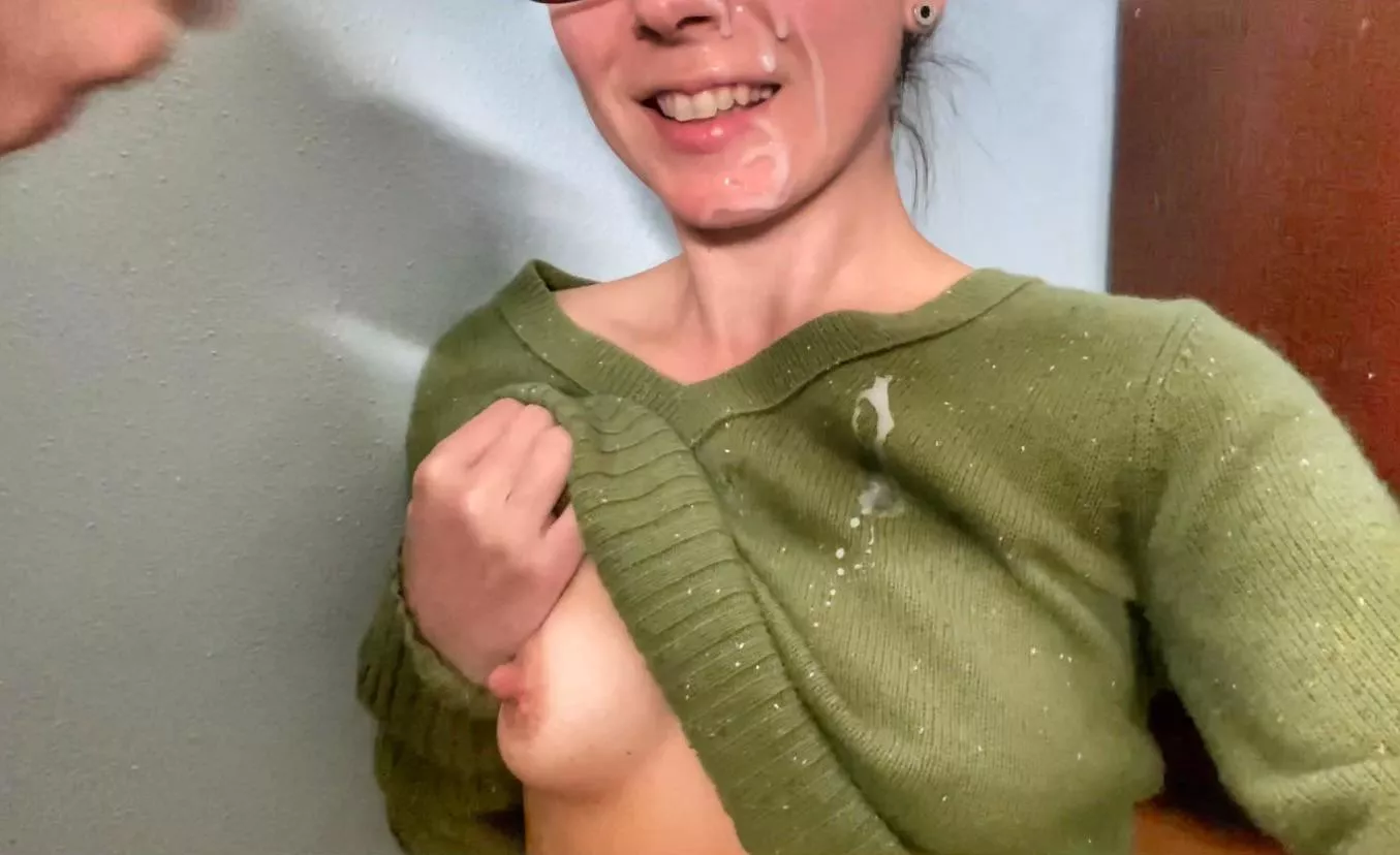 St patty’s day facials are a thing, right (f) OC St patty’s day facials are a thing, right (f) OC