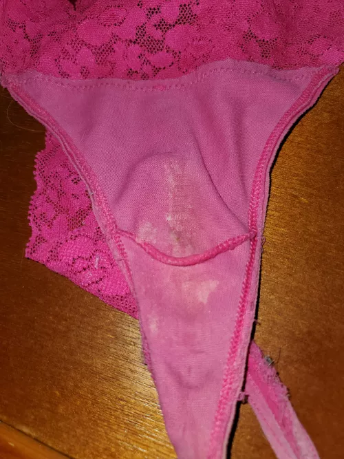 Stepmom was wearing these all week🤤