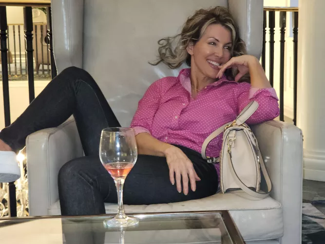 Sultry sexy or very Vixen? 💋😈