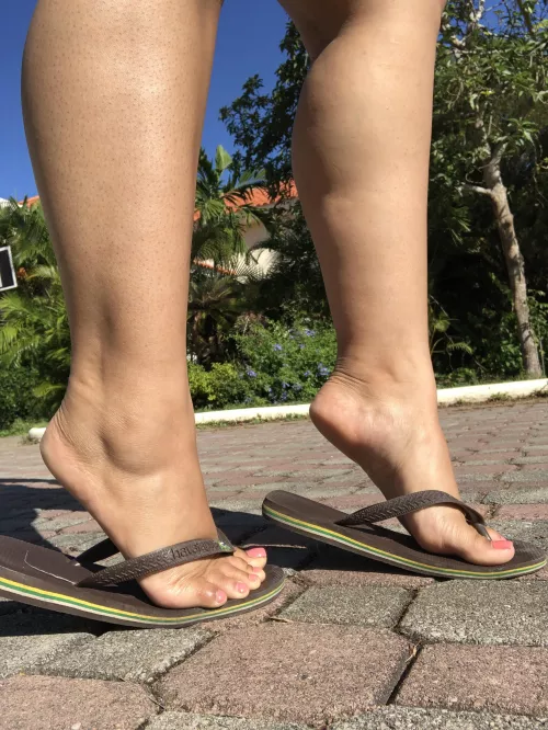 Sun is hitting my feets, is there any chance other things can hit my feets?
