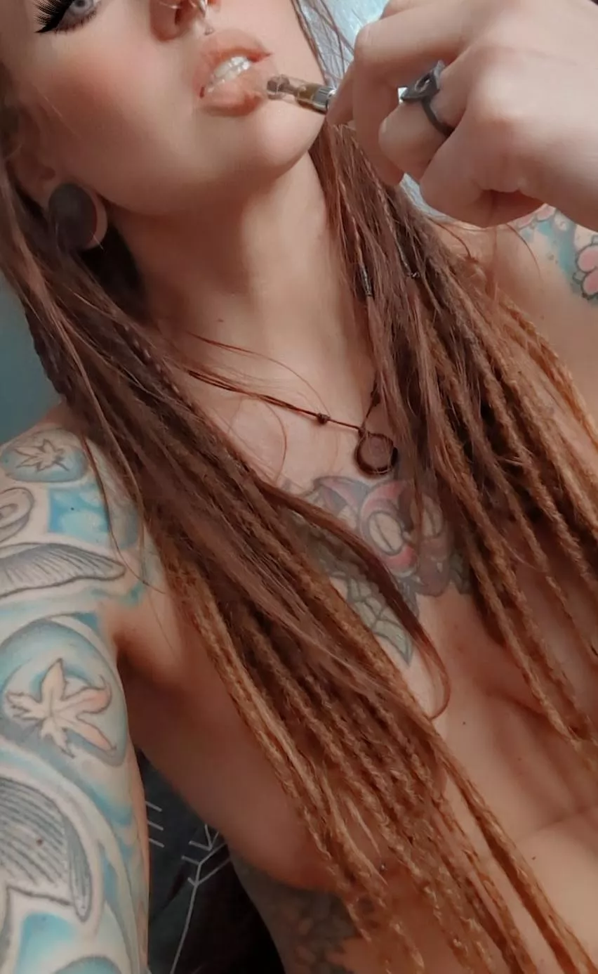 Tell me, what are you smokin' on today? [F] 💨💨💨