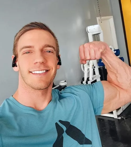 TGIF, Have a great day ! 😁