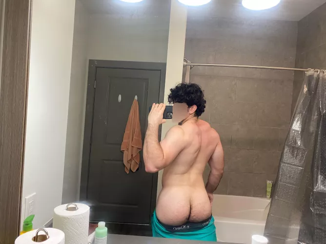 The perefct college uhnk booty