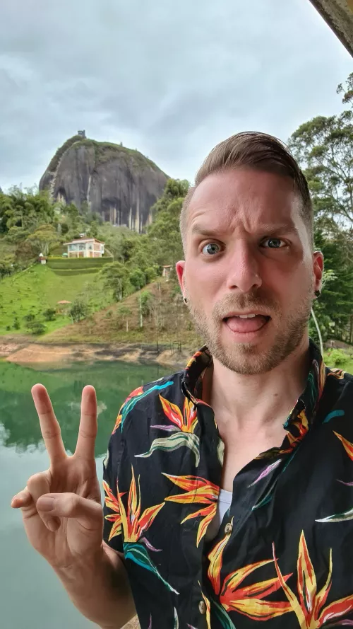 The selfienator on an expedition ✌🏼😛