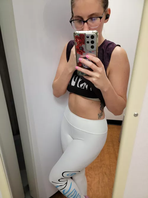 The sexy body just right after a workout always 💦 (f)