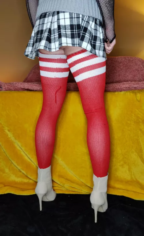 Thigh high socks and heels make legs look so good, right? [CD]