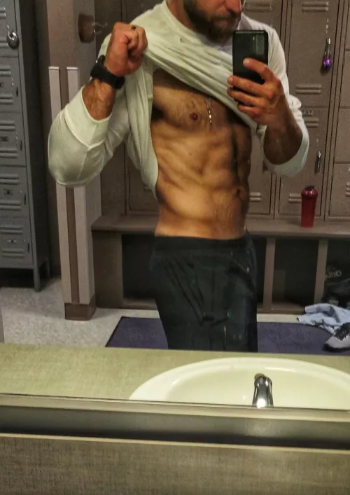 think anyone knows what [M]y pump cover is hiding?