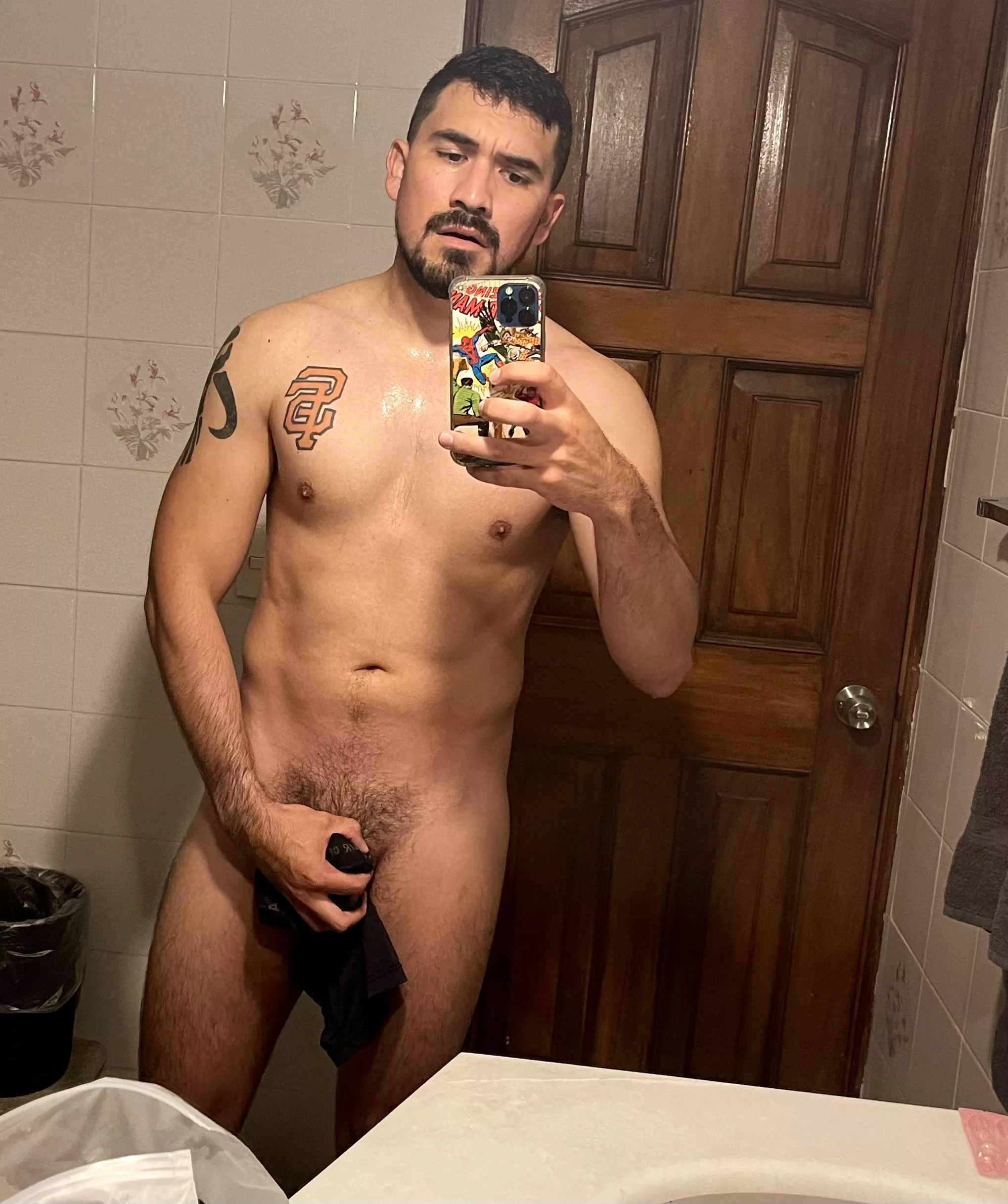 This Airbnb bathroom has some dope lighting. 😉