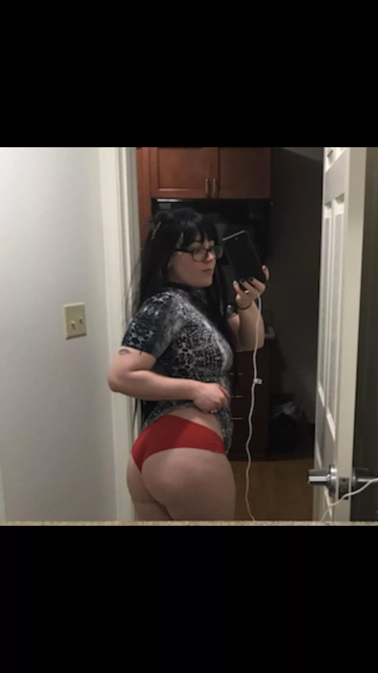 This dress is the perfect material for cleaning my glasses 🥰