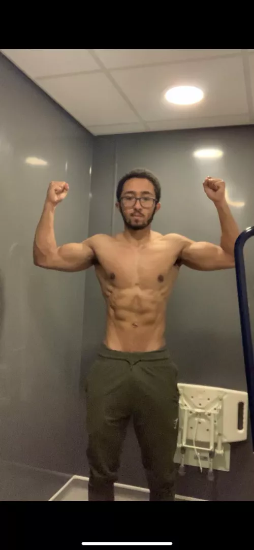 This is my 2nd post I genuinely hope you like it if you do please just tell me and I’ll keep posting more stuff and I’ll stay active thank you and have a nice day