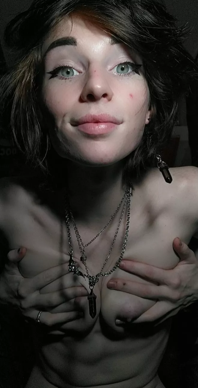 tiny little things tryna be squished!