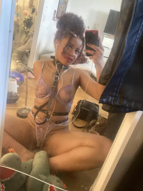 Use me against my mirror daddy! 💕🐰