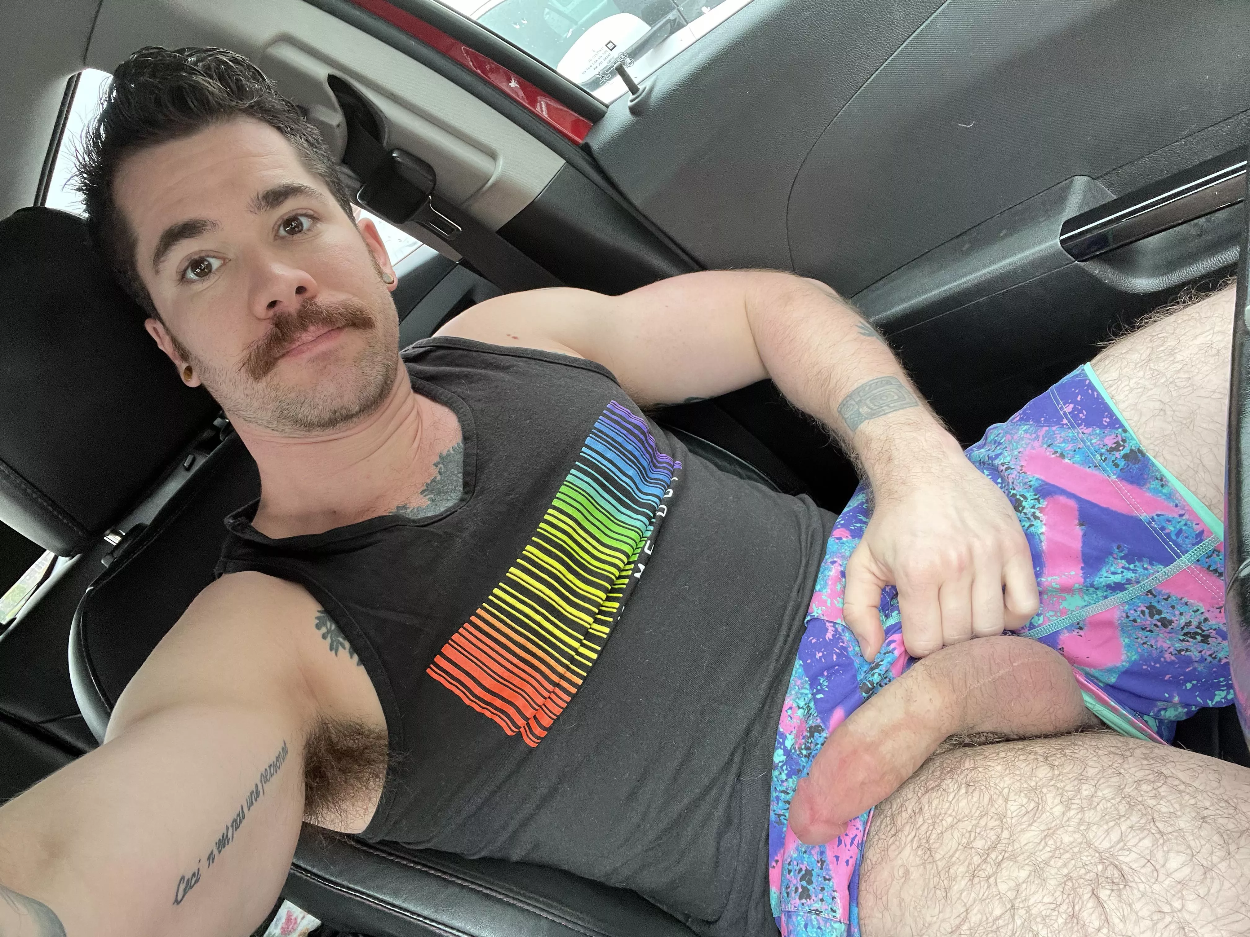 Waiting for my hookup 😈