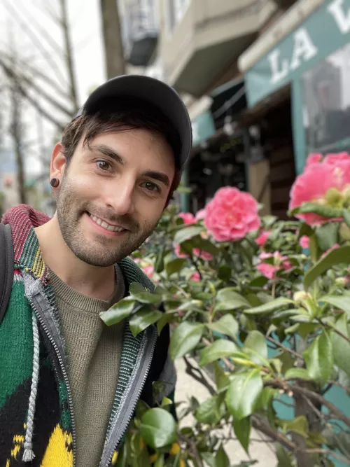 Wake up and smell the roses 🥀