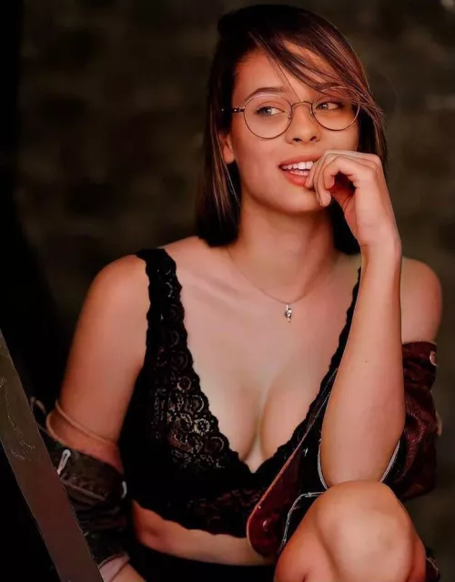 Wanna get really bi for Daniela Melchior