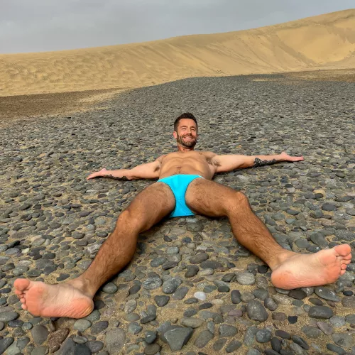 wanna play with me? 😏