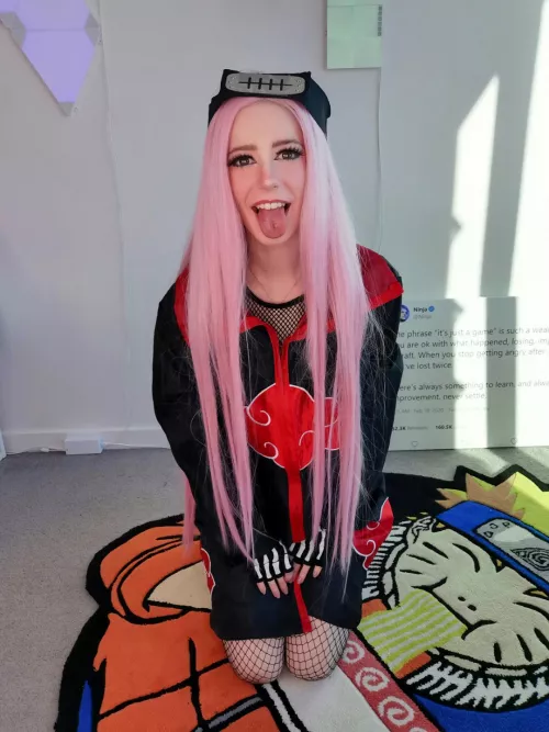 wanna watch anime and chill? 😍✨