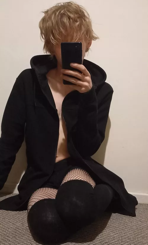 wanna watch anime with me? ☺