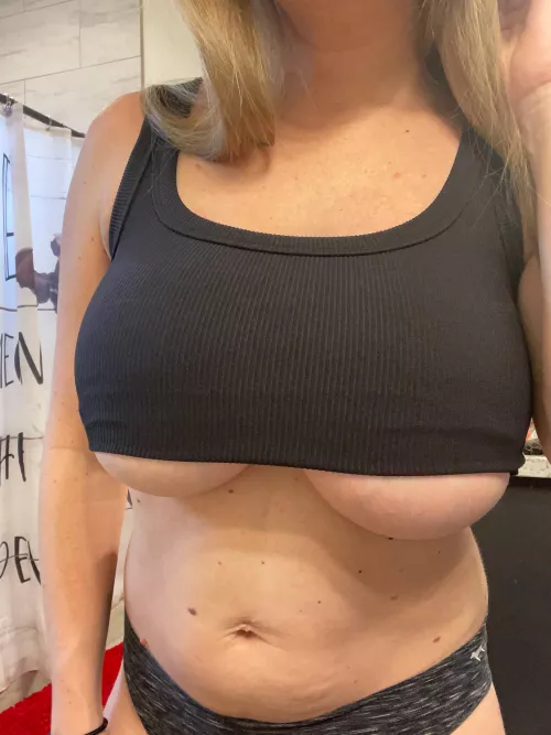 Want to play?😘