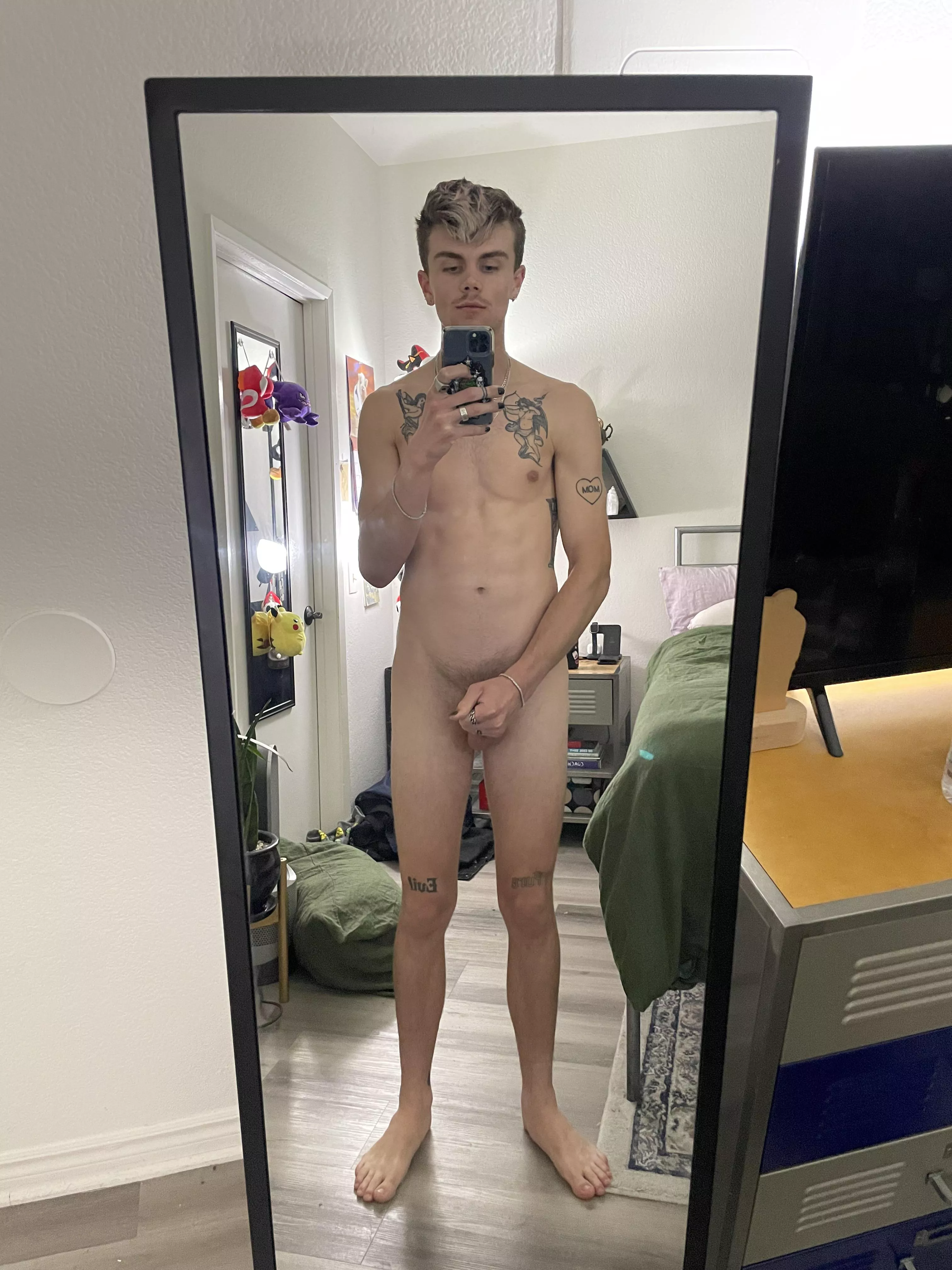 Want to see my bong? Want to see my bong?