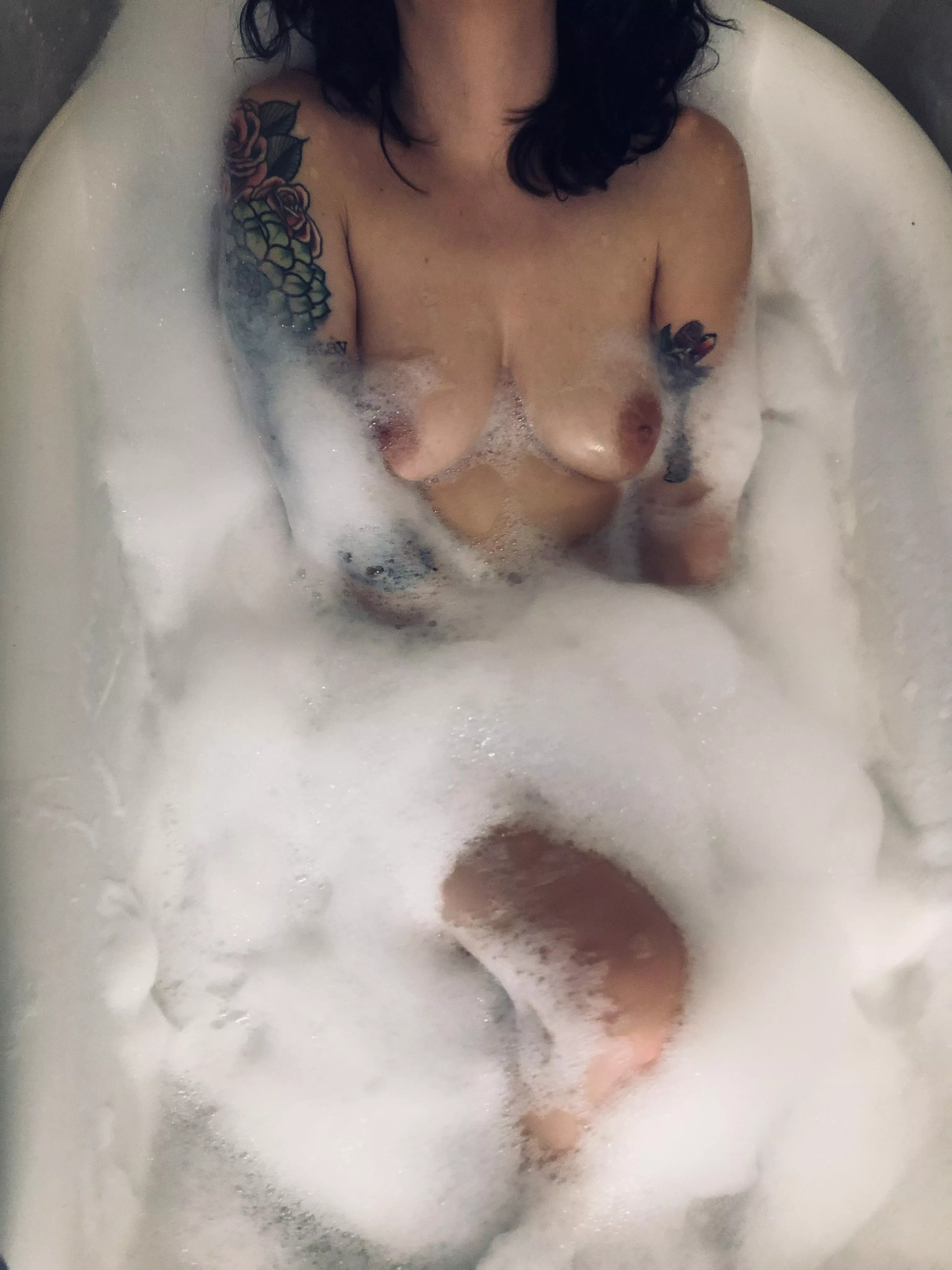what do you say to a morning bubble bath? 🤔😘