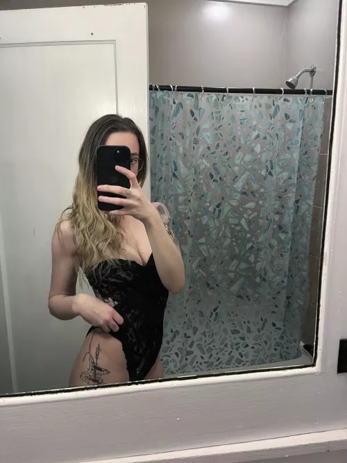 what is your favorite part of my late night selfie? 😘