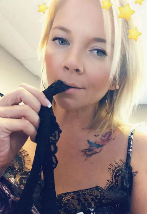 What's bteter Than panties in my mouth in the office?[OC]