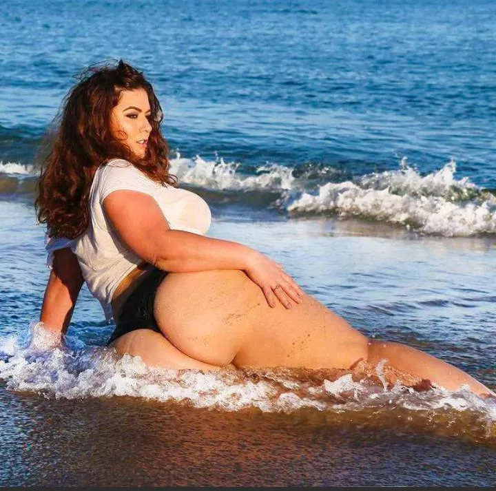 What's with all the ridiculous question marks! How can you not know that this is London Andrews!!