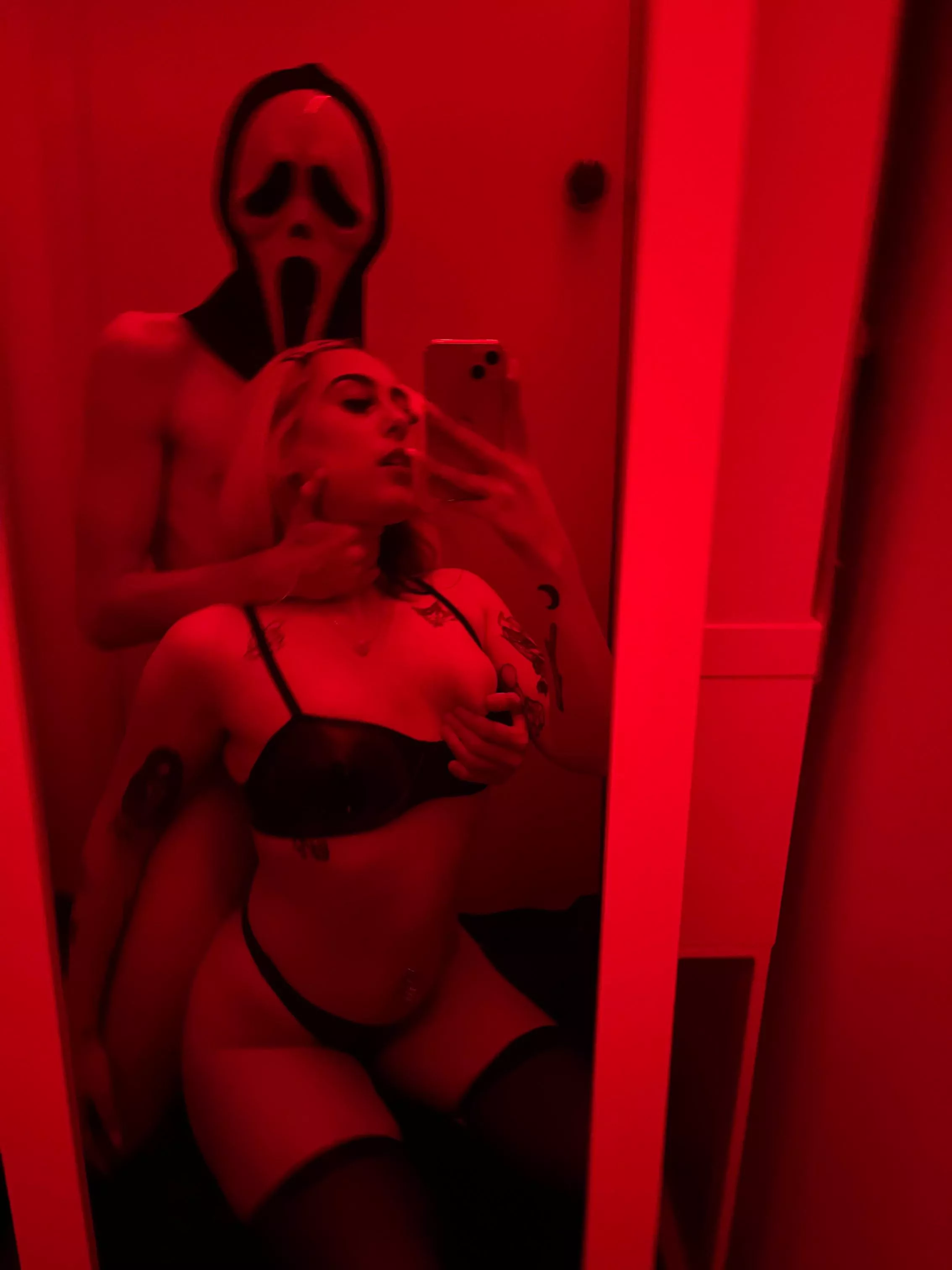 what’s your favourite scary movie ?🩸