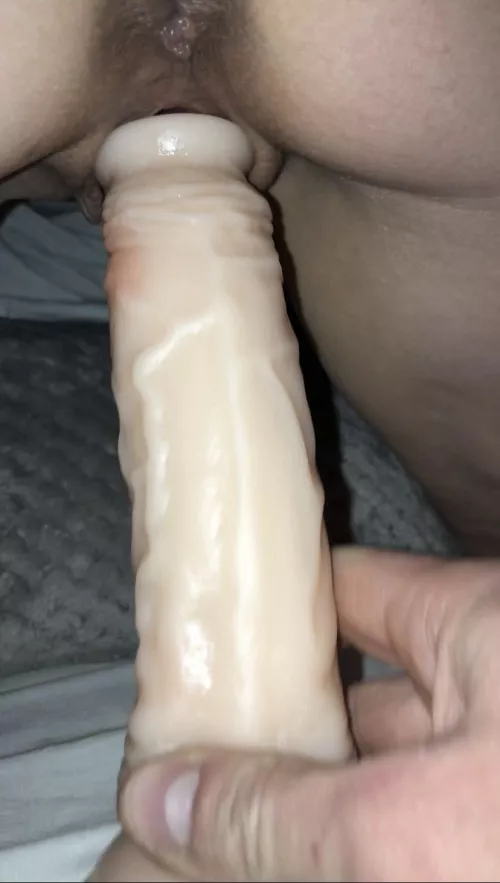 When she asks for a hand so she can slide down 👌🏻👍🏻😍